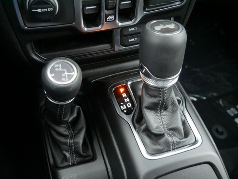 New 2026 Jeep Wrangler Unlimited Sahara AWD/4WD image 19