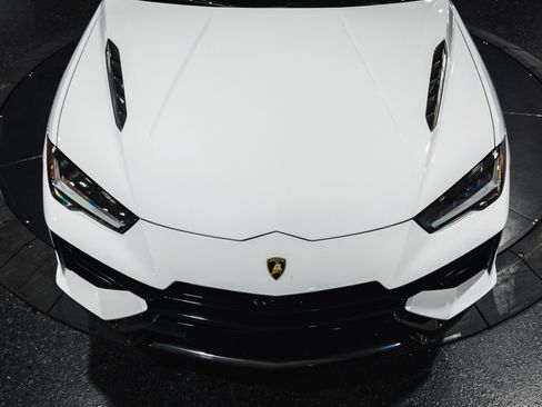 Used 2023 Lamborghini Urus Performante image 14