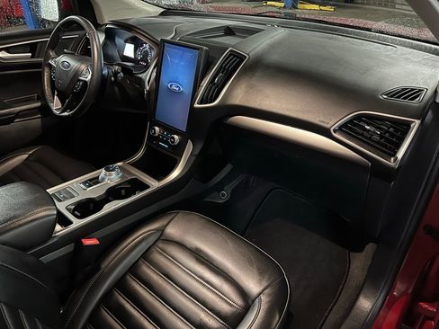 Used 2024 Ford Edge SEL AWD/4WD image 11