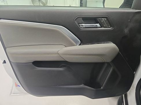 New 2025 Chevrolet Colorado ZR2 w/ Off-Road Front Bumper Package image 25