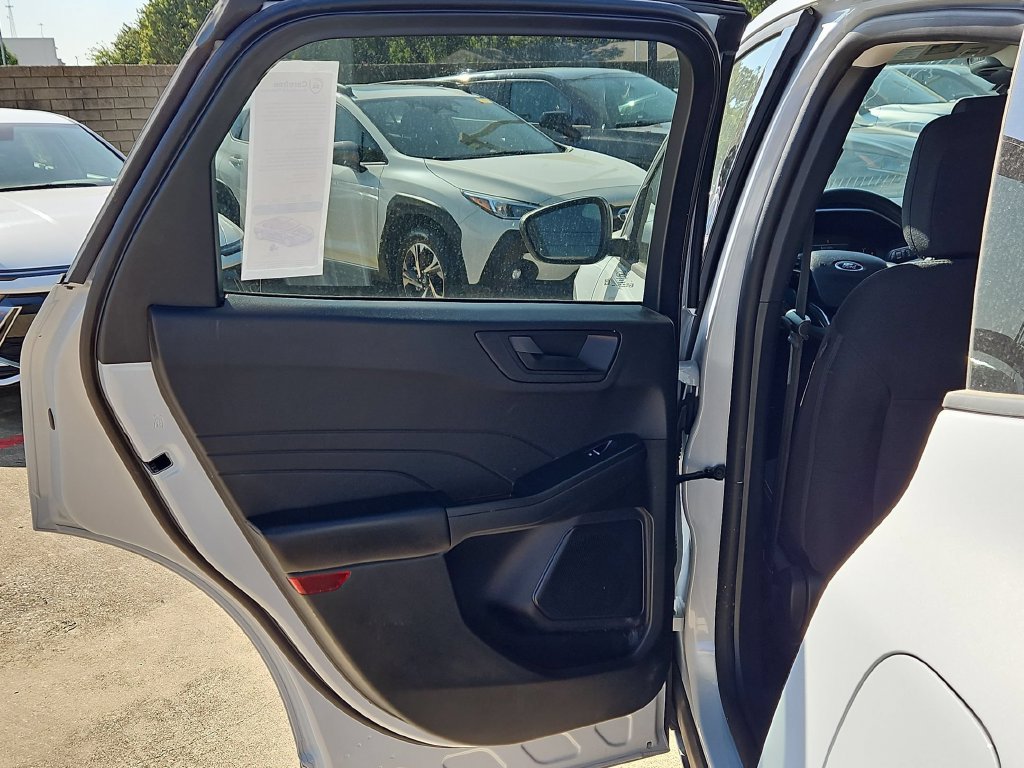 Used 2025 Ford Escape Active AWD/4WD image 23