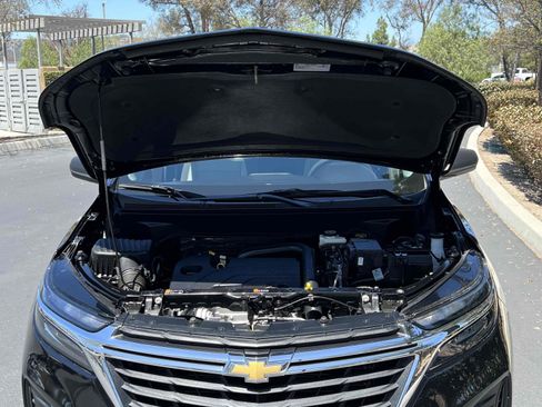 Used 2023 Chevrolet Equinox LS FWD image 22