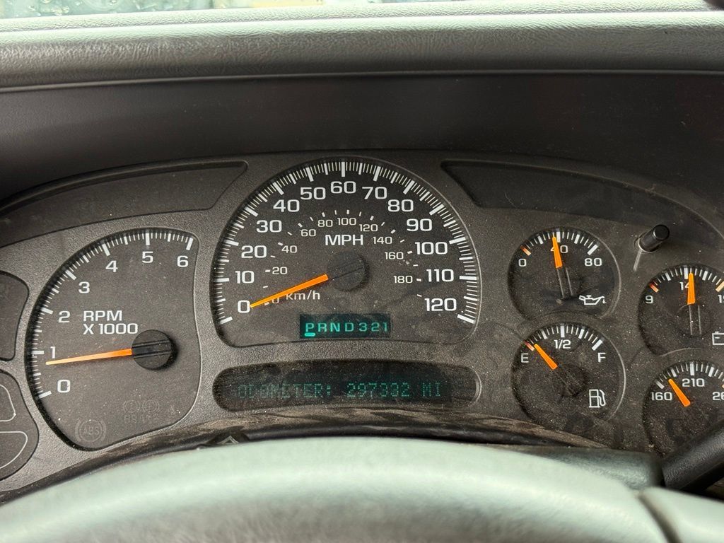 Used 2004 Chevrolet Silverado 1500 4x4 Extended Cab w/ Light Duty Power Package image 17