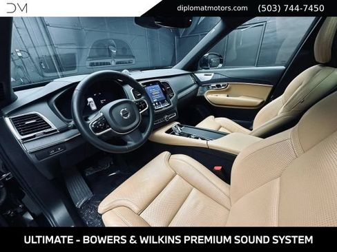 Used 2024 Volvo XC90 T8 Ultimate AWD/4WD image 17