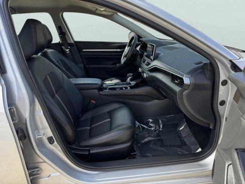 Used 2024 Nissan Altima 2.5 SR image 42