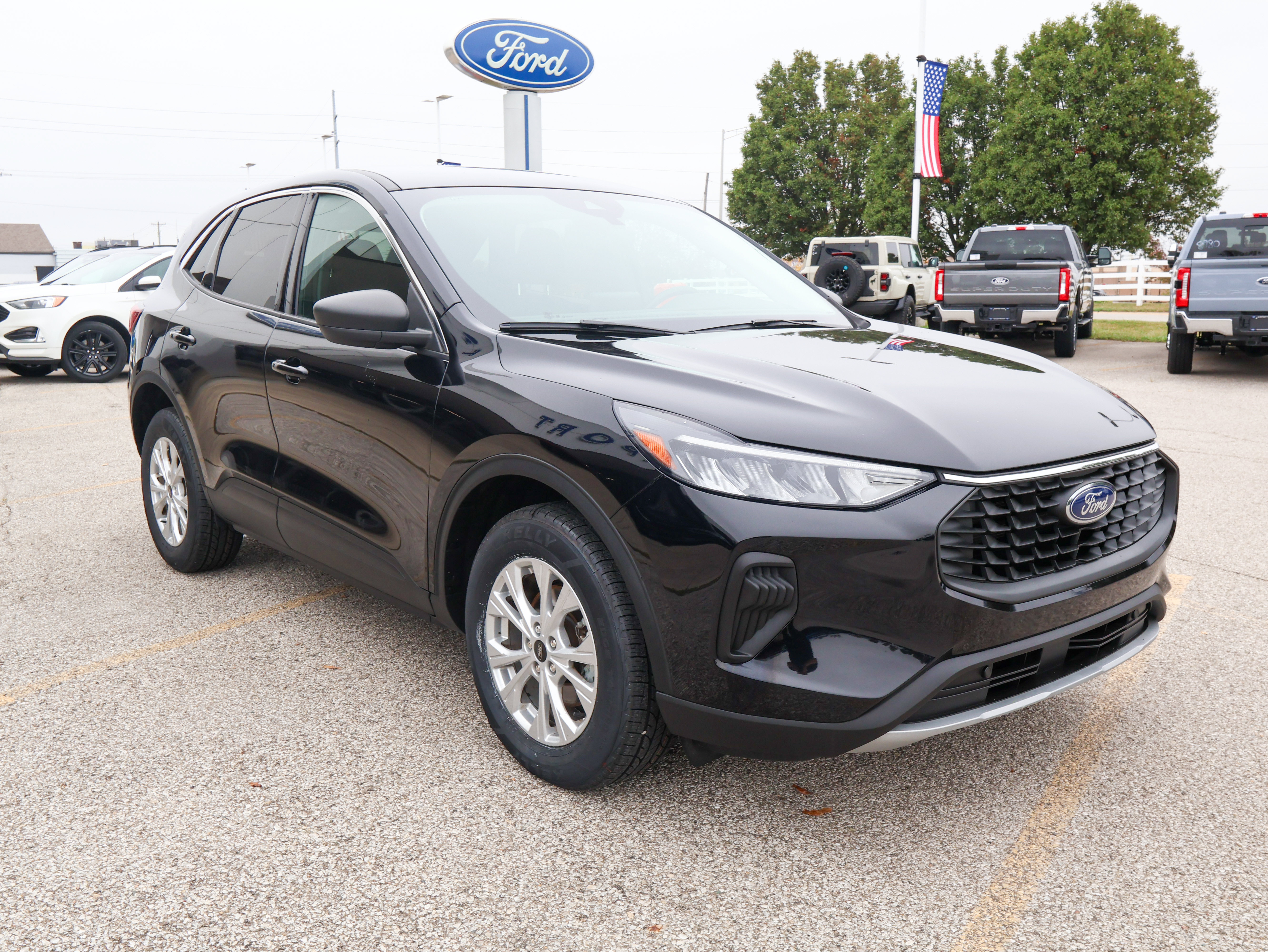 Used 2023 Ford Escape Active AWD/4WD image 5