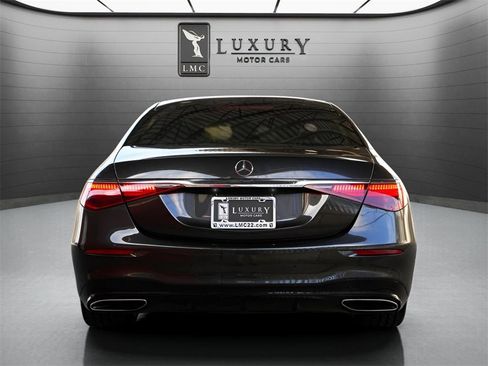 Used 2022 Mercedes-Benz S 580 4MATIC Sedan image 5