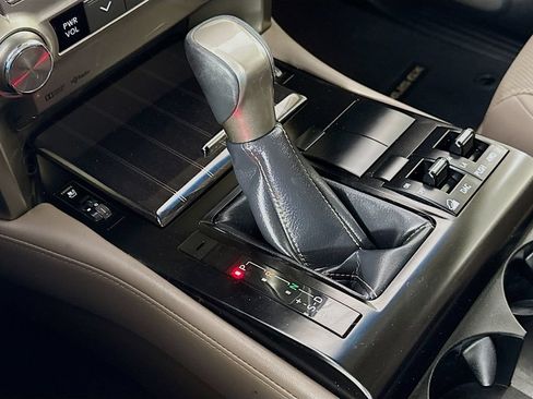 Certified 2020 Lexus GX 460 Premium AWD/4WD image 17