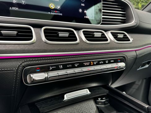 Used 2023 Mercedes-Benz GLS 450 4MATIC image 15