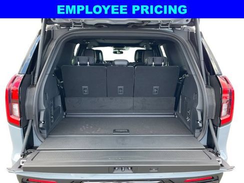 New 2026 Ford Expedition Platinum w/ Stealth Performance Package AWD/4WD image 5