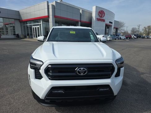 New 2026 Toyota Tacoma SR5 AWD/4WD image 2