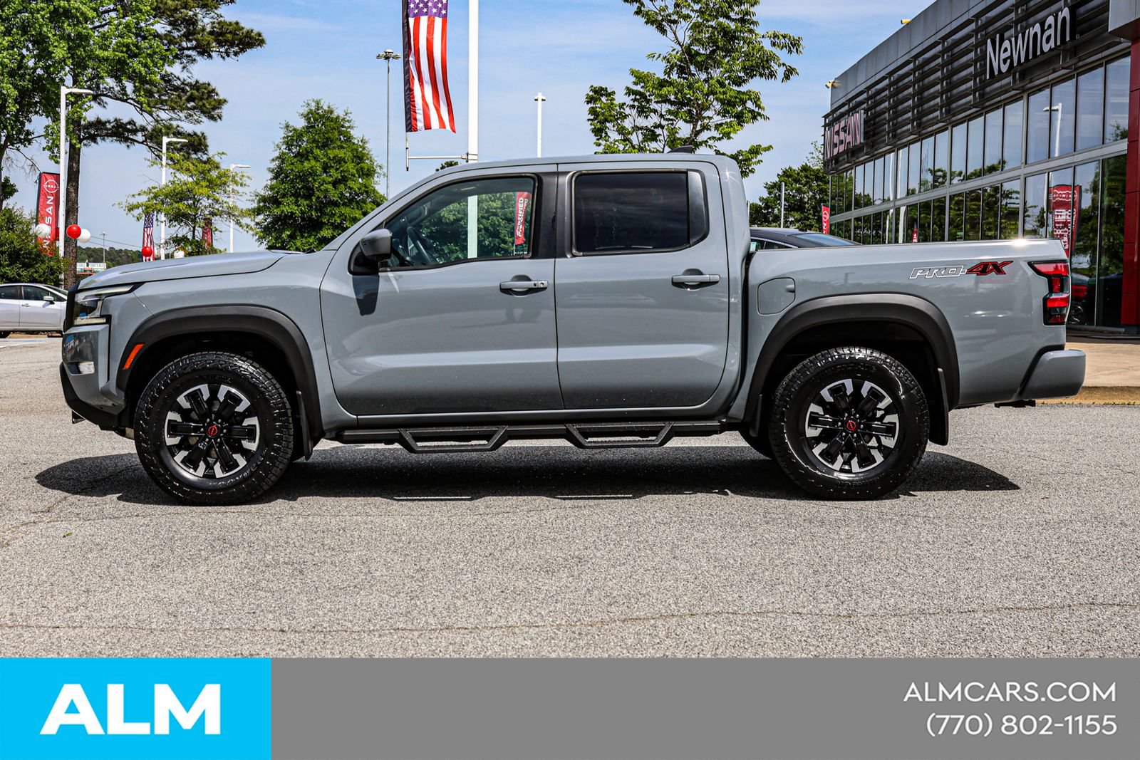 Used 2023 Nissan Frontier PRO-4X w/ Pro Convenience Package AWD/4WD image 9