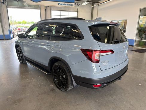 Used 2022 Honda Pilot Black Edition image 3