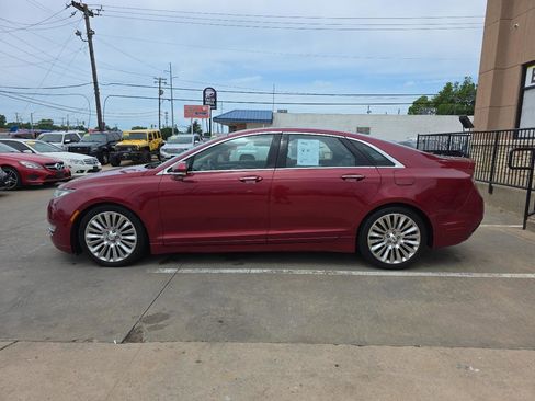 Used 2013 Lincoln MKZ FWD image 8