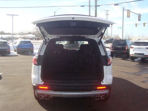 New 2026 GMC Acadia Elevation image 6