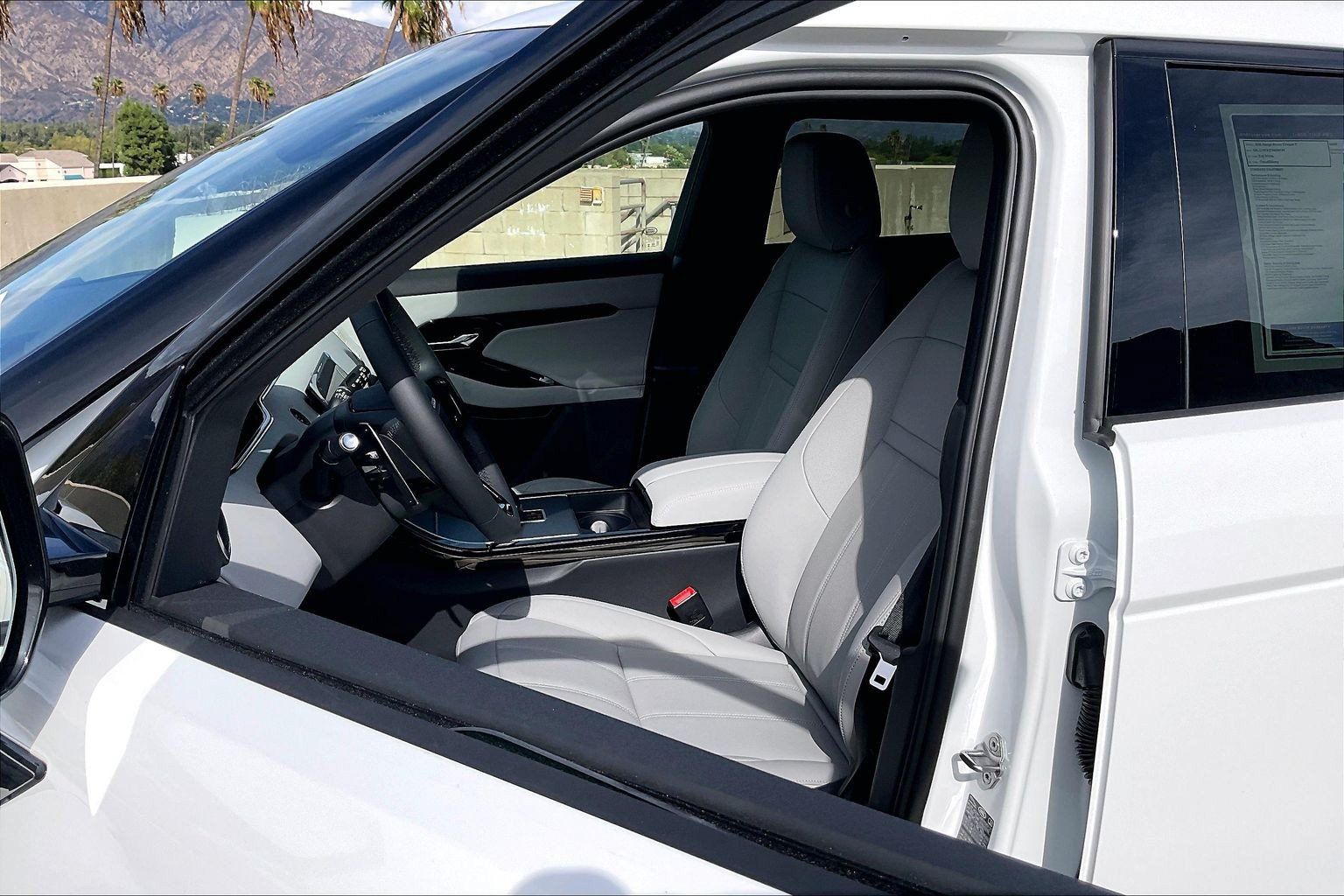 New 2026 Land Rover Range Rover Evoque S AWD/4WD image 15