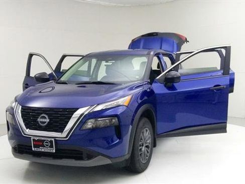 Certified 2023 Nissan Rogue S FWD image 30