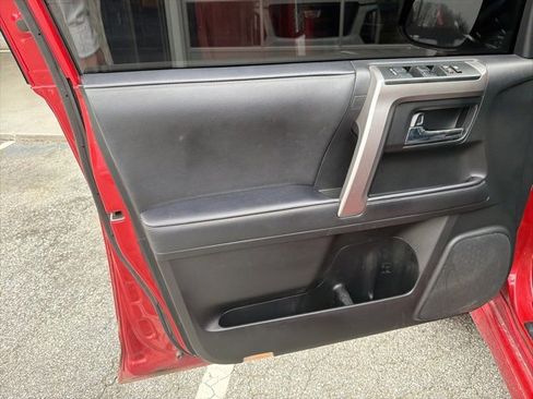 Used 2023 Toyota 4Runner TRD Sport w/ Technology Package image 7