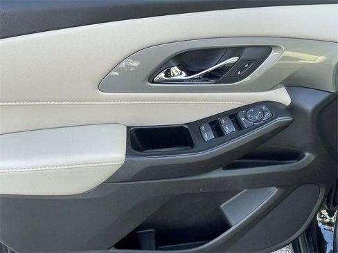 Used 2022 Chevrolet Traverse LS w/ Midnight/Sport Edition image 16
