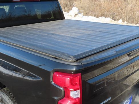 Certified 2022 Chevrolet Silverado 1500 RST w/ Z71 Off-Road Package image 15