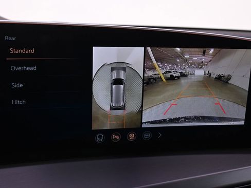 New 2026 Cadillac Vistiq Platinum AWD/4WD image 29