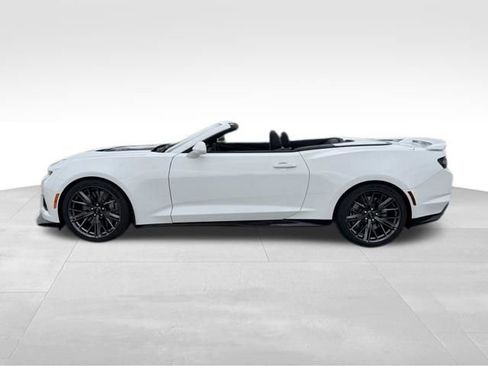 Used 2023 Chevrolet Camaro ZL1 RWD image 5