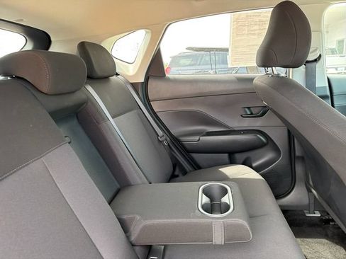 Used 2025 Hyundai Kona SEL AWD/4WD image 27