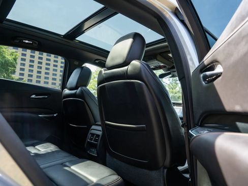 Used 2019 Cadillac XT4 Sport FWD image 16