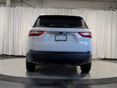 Used 2020 Chevrolet Traverse LS image 9