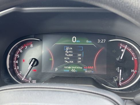 Used 2024 Toyota RAV4 XLE AWD/4WD image 18