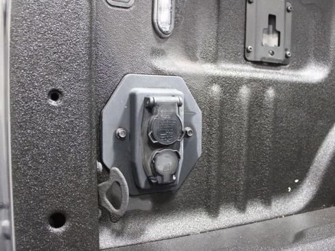 Used 2021 Ford F250 XLT w/ XLT Premium Package image 16