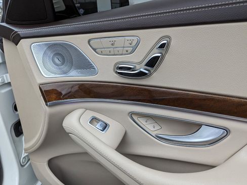 Used 2014 Mercedes-Benz S 550 Sedan image 37