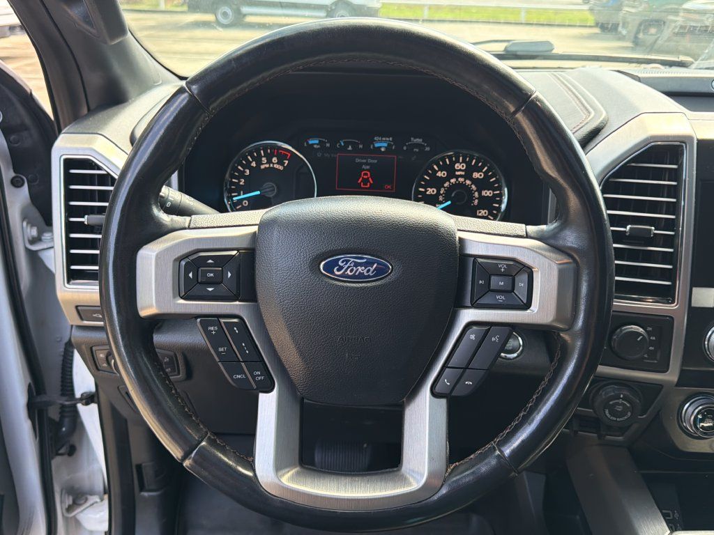 Used 2019 Ford F150 Platinum w/ Equipment Group 701A Luxury AWD/4WD image 18