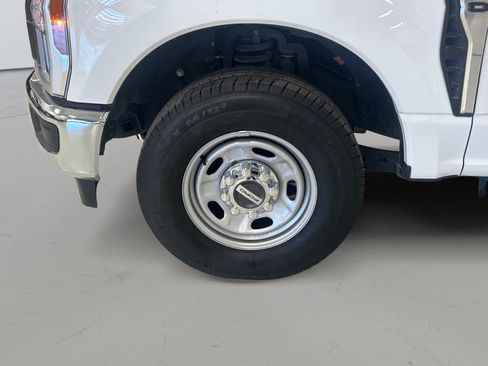 Used 2025 Ford F350 XL w/ XL Driver Assist Package RWD image 9