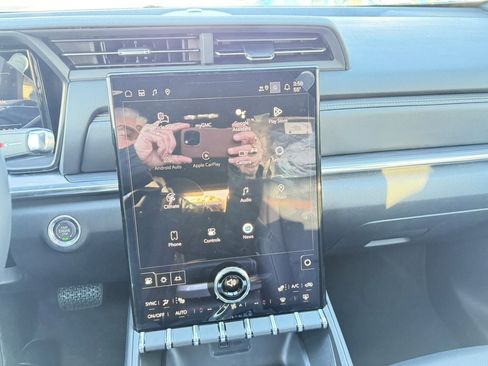 New 2026 GMC Terrain Elevation w/ Elevation Premium Package image 10