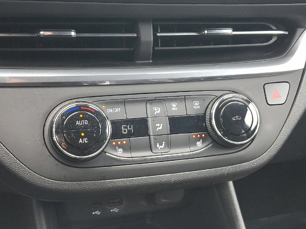 Used 2024 Buick Envista Preferred w/ Convenience I Package FWD image 16