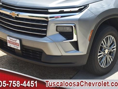 Used 2025 Chevrolet Traverse LT w/ LPO, Floor Liner Package FWD image 44