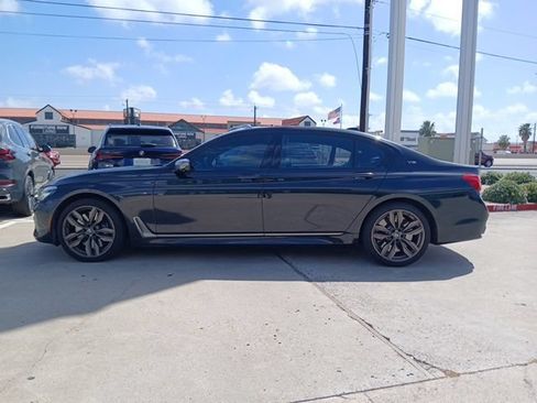 Used 2017 BMW M760i xDrive AWD/4WD image 7