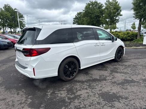 Used 2025 Honda Odyssey Sport-L image 13