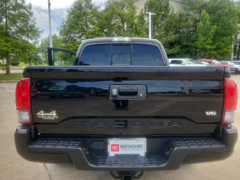 Used 2023 Toyota Tacoma SR AWD/4WD image 5