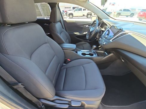 Used 2020 Chevrolet Malibu LT image 10