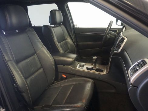 Used 2015 Jeep Grand Cherokee Limited w/ Trailer Tow Group IV image 23