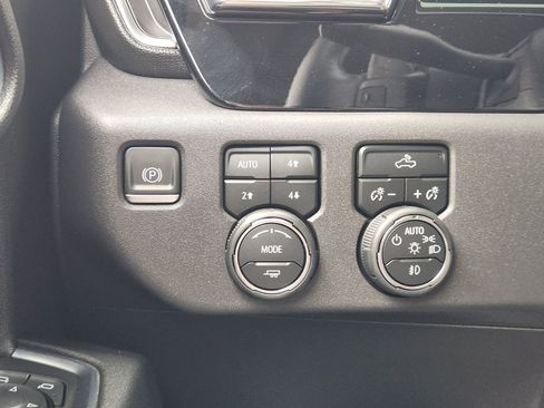 Used 2024 Chevrolet Silverado 1500 LT Trail Boss AWD/4WD image 22