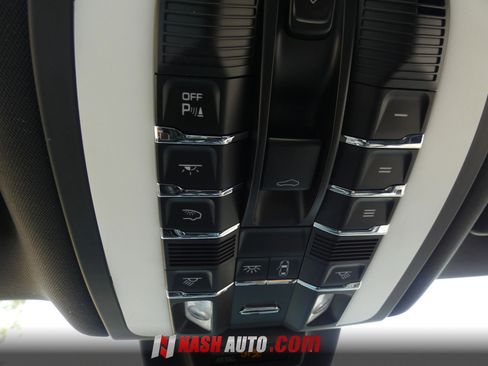 Used 2017 Porsche Macan S AWD/4WD image 62