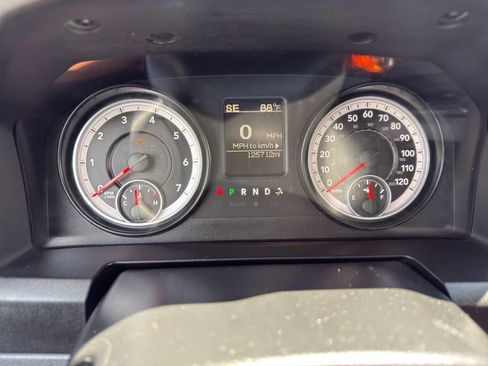 Used 2015 RAM 1500 Express AWD/4WD image 11