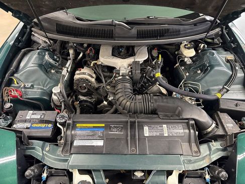 Used 1994 Pontiac Firebird Coupe image 56