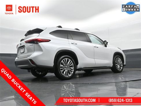 Used 2023 Toyota Highlander Platinum image 43