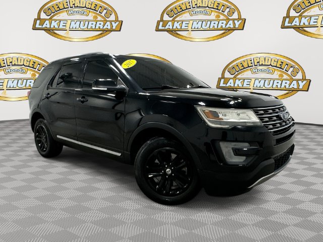Used 2017 Ford Explorer XLT w/ Equipment Group 201A FWD image 1