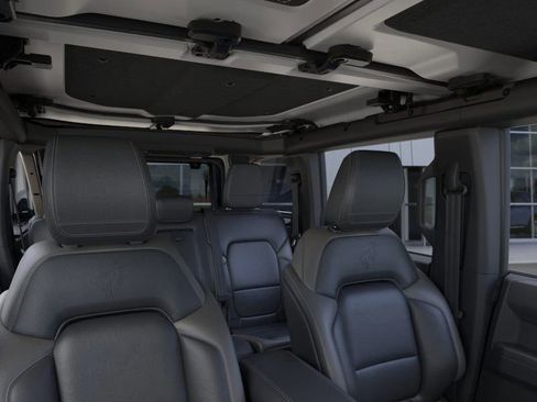 New 2026 Ford Bronco Outer Banks image 15