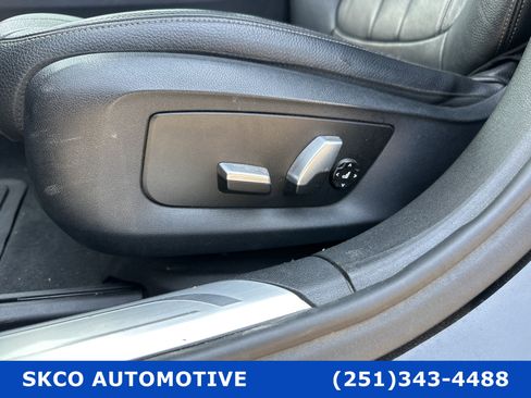 Used 2016 BMW 740i image 28